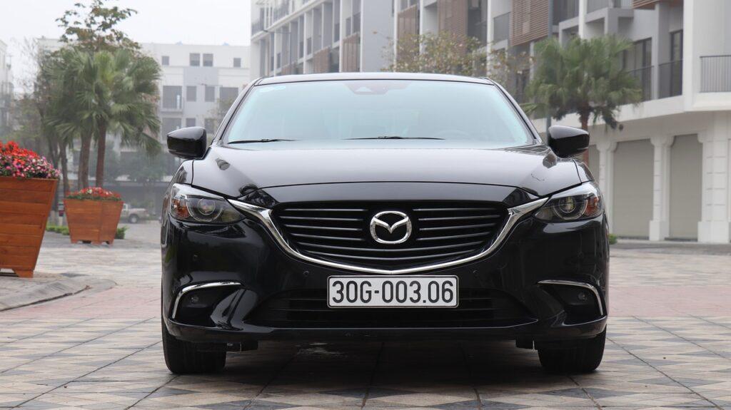 brama wjazdowa na pochyłym terenie