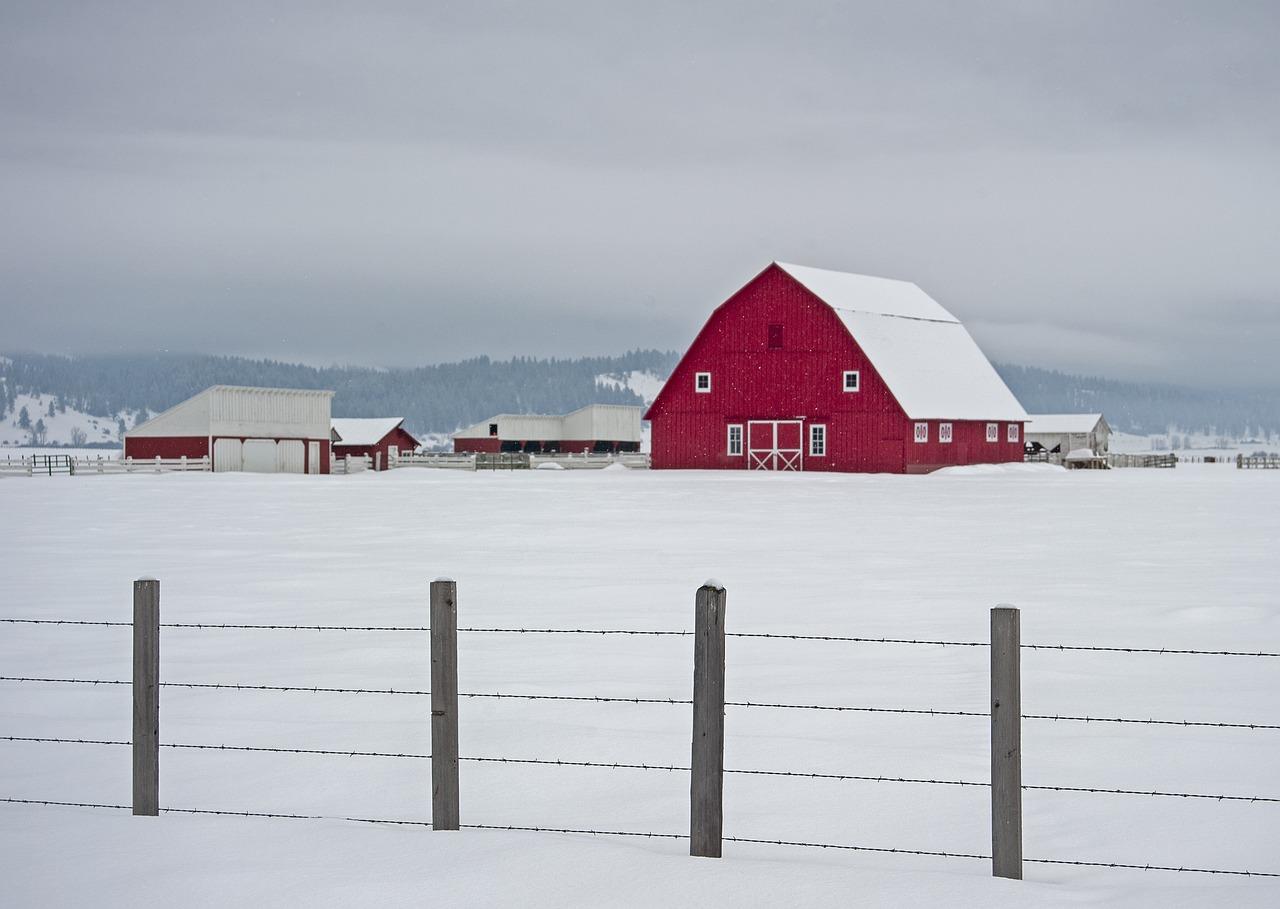 jak głęboko kopać pod słupki ogrodzeniowe